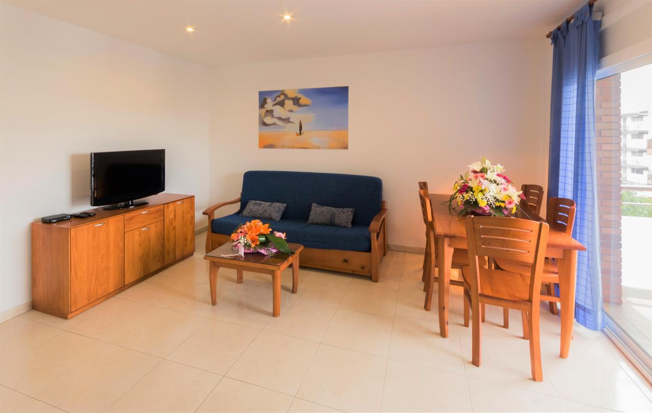 Inmosantos Apartamentos Daniel Ρόζες Εξωτερικό φωτογραφία