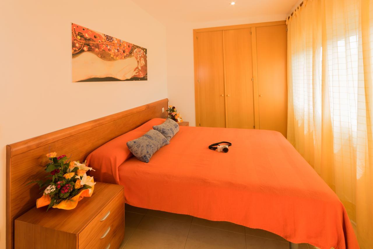 Inmosantos Apartamentos Daniel Ρόζες Εξωτερικό φωτογραφία