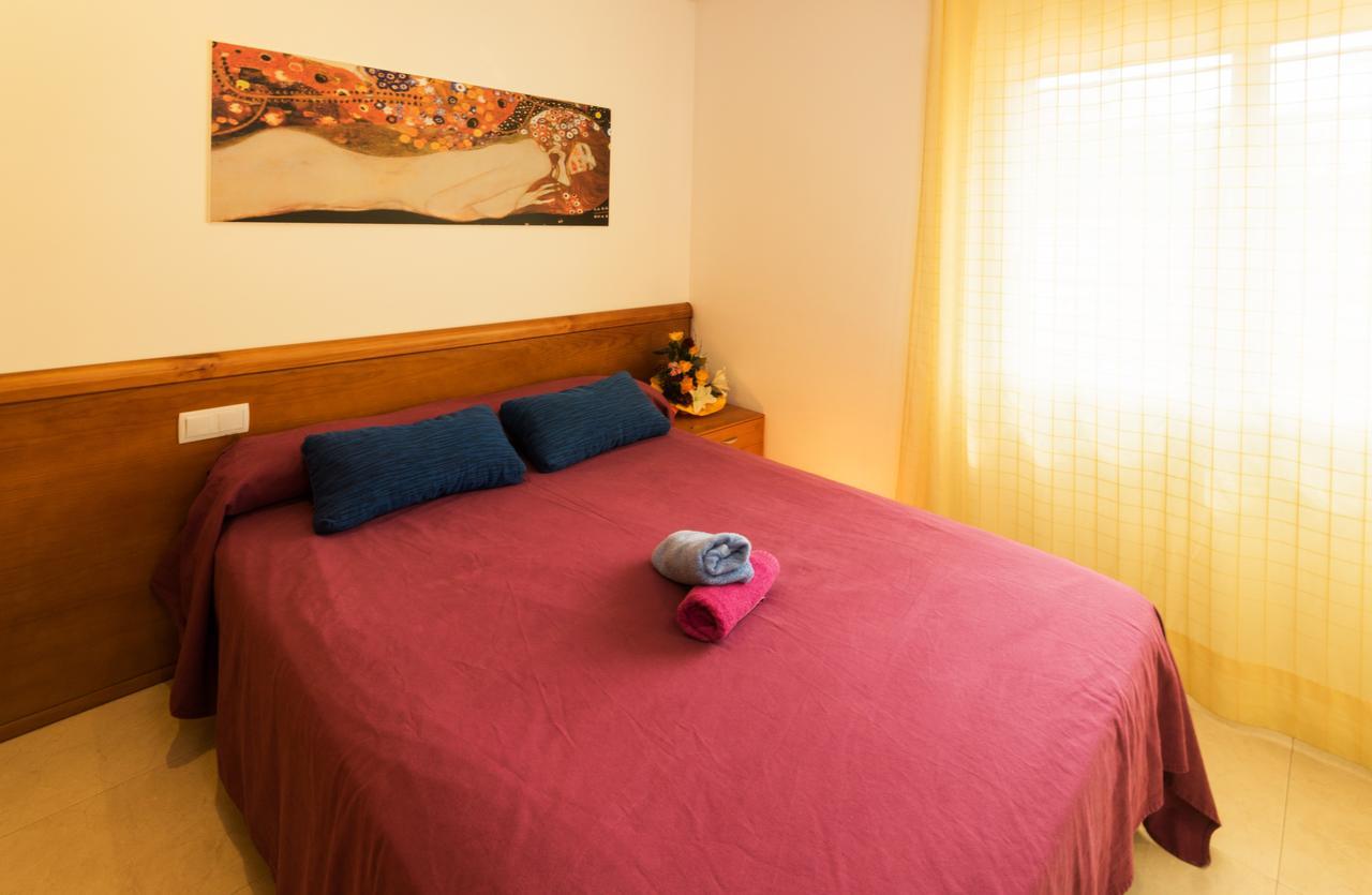 Inmosantos Apartamentos Daniel Ρόζες Εξωτερικό φωτογραφία