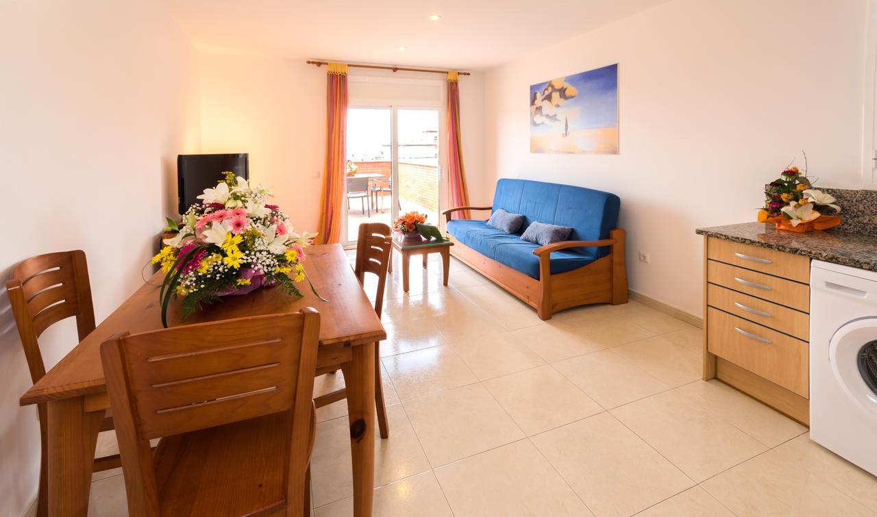 Inmosantos Apartamentos Daniel Ρόζες Εξωτερικό φωτογραφία