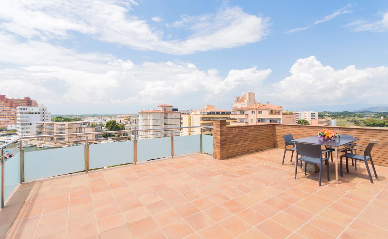 Inmosantos Apartamentos Daniel Ρόζες Εξωτερικό φωτογραφία
