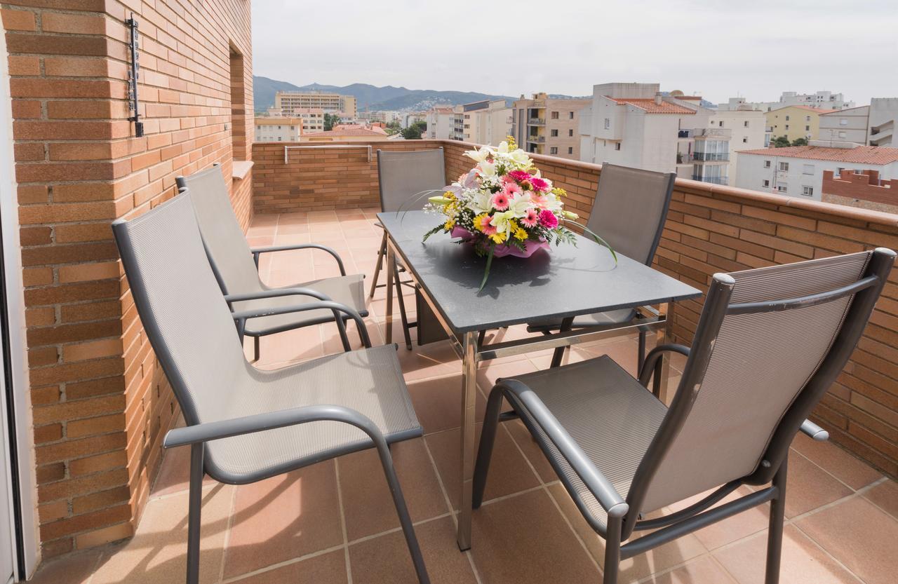 Inmosantos Apartamentos Daniel Ρόζες Εξωτερικό φωτογραφία